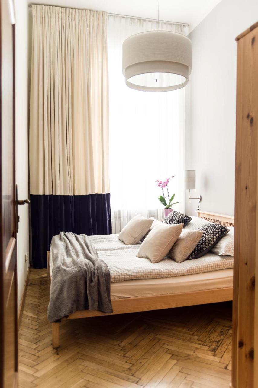 דירות ורשה Apartament Chmielna 5 מראה חיצוני תמונה