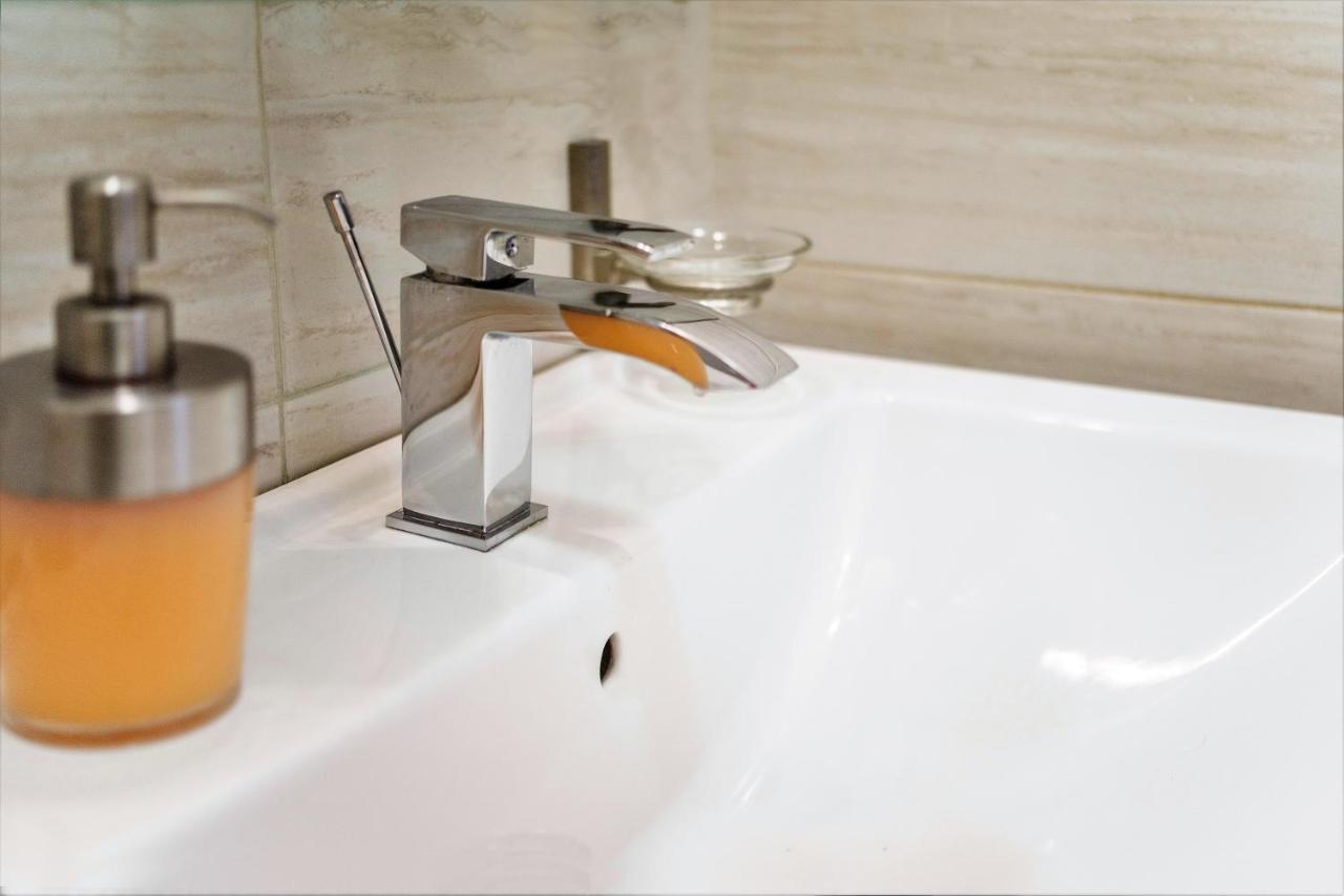 דירות ורשה Apartament Chmielna 5 מראה חיצוני תמונה